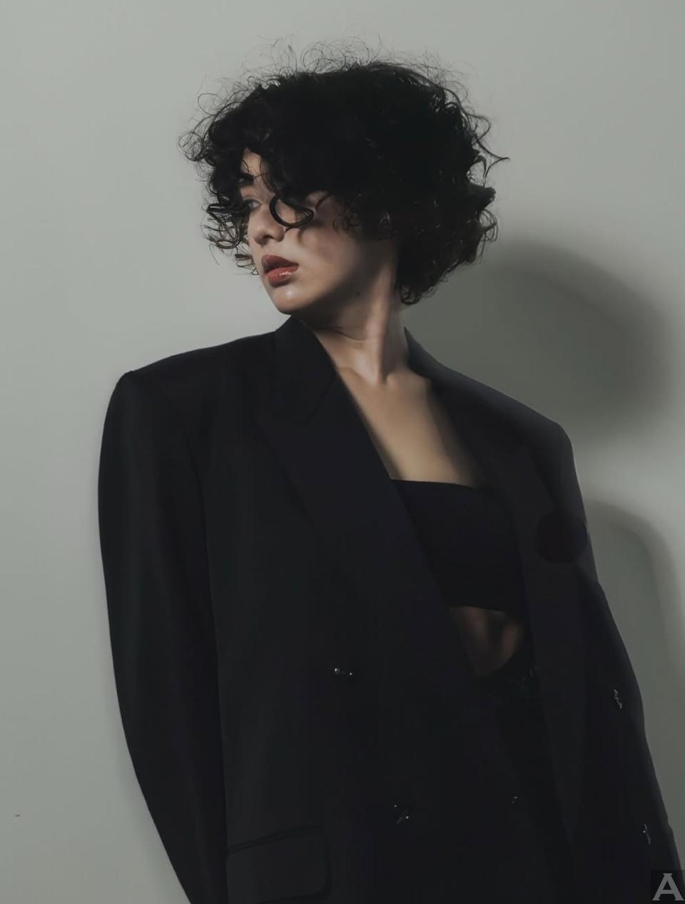 東京外国人モデル事務所アクアモデル所属の日本人モデルのユイ