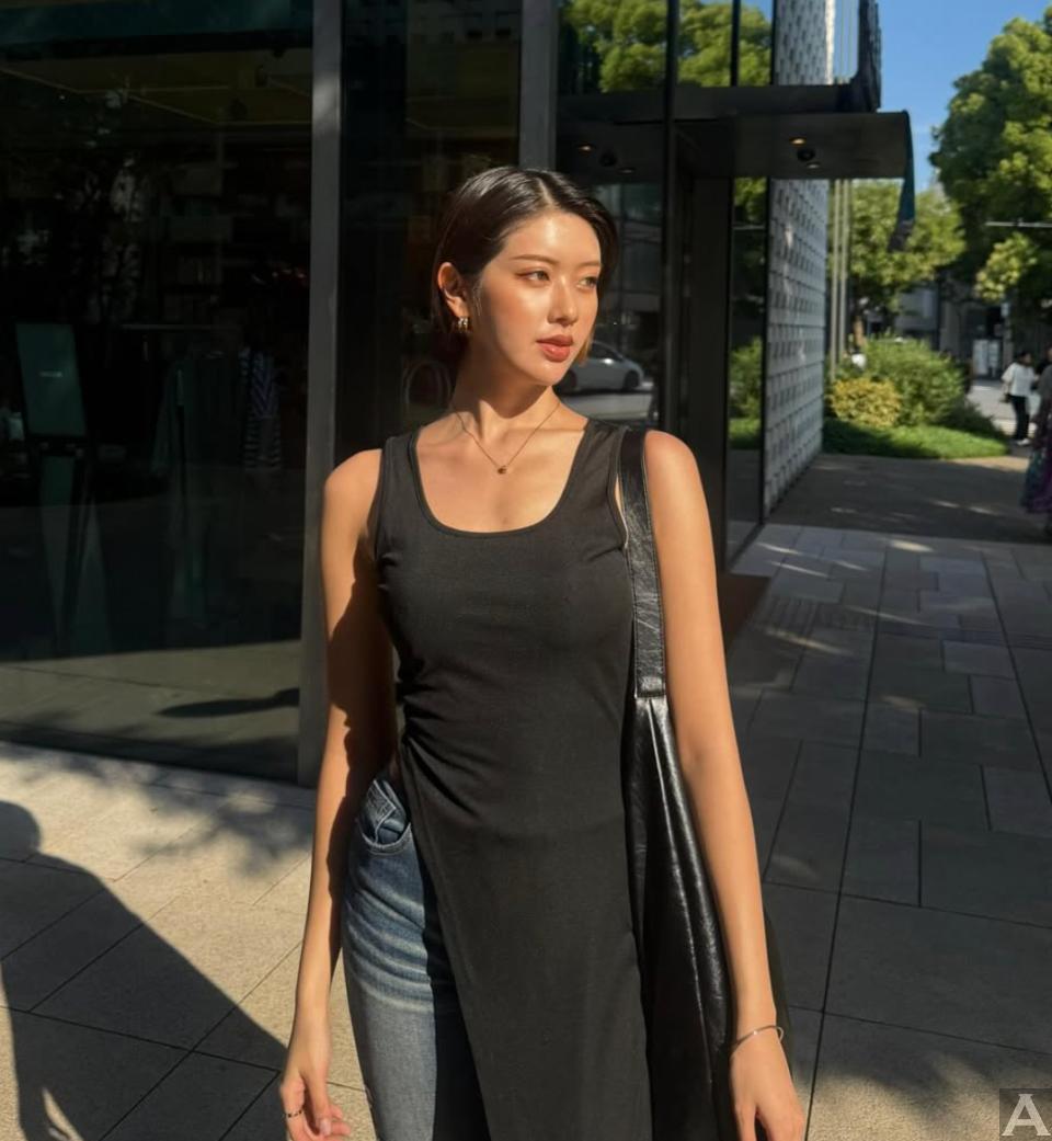 東京外国人モデル事務所アクアモデル所属の日本人モデルのユイ