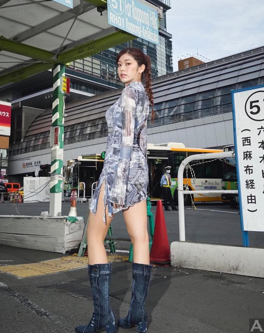 東京外国人モデル事務所アクアモデル所属の日本人モデルのユイ