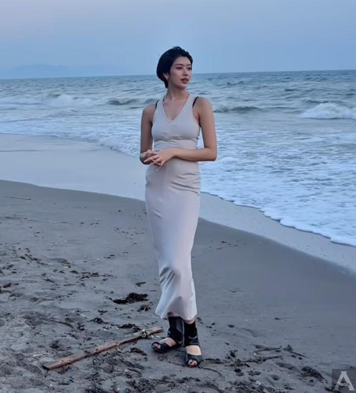 東京外国人モデル事務所アクアモデル所属の日本人モデルのユイ