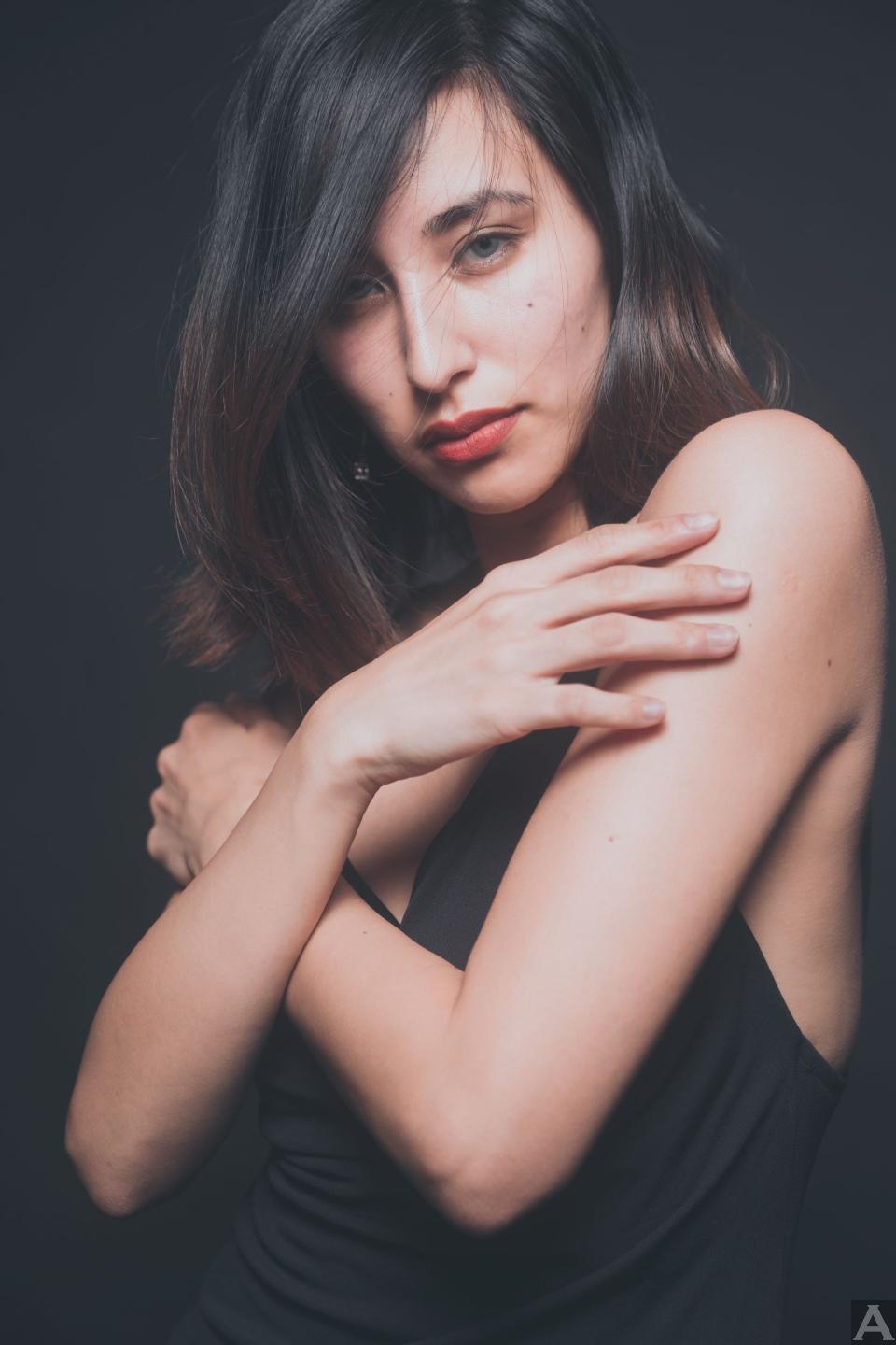 東京外国人モデル事務所アクアモデルの白人モデルバネサ