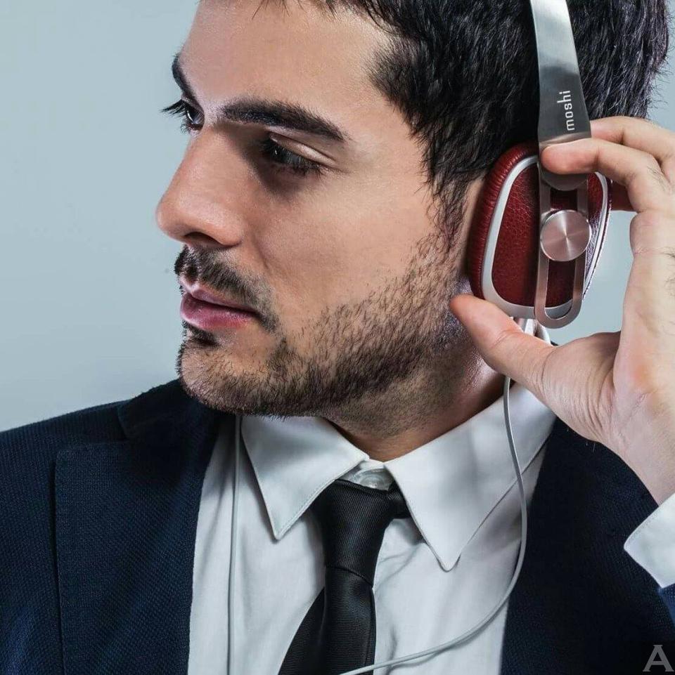 東京外国人モデル事務所アクアモデルの白人モデルマウリシオ