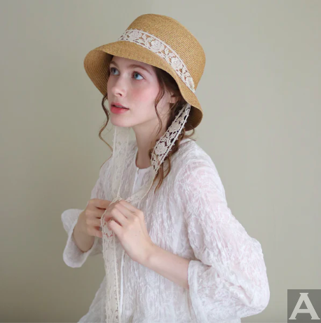 東京外国人モデル事務所アクアモデル所属の白人モデルのポミー