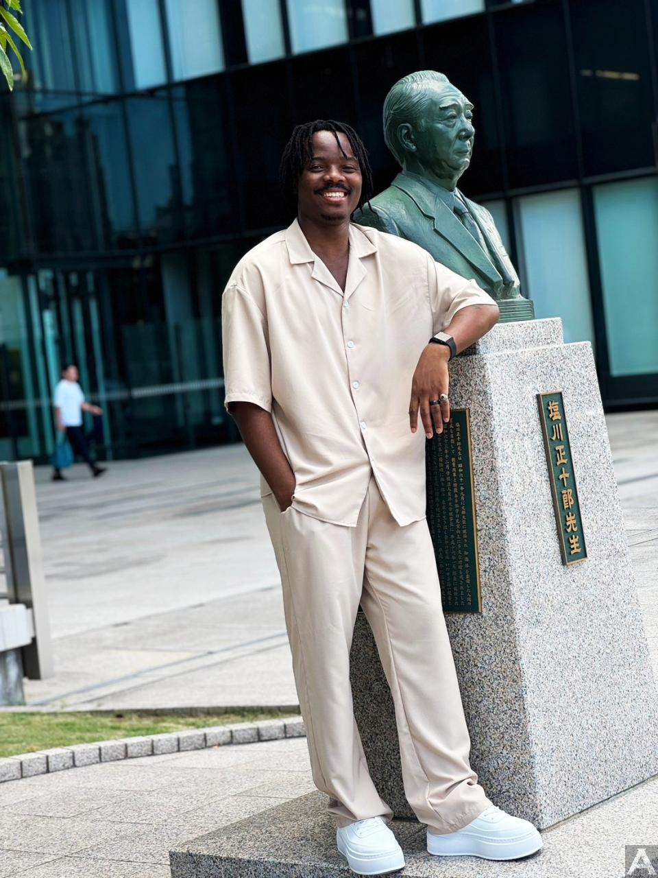 東京外国人モデル事務所アクアモデル所属の黒人モデルのホープ