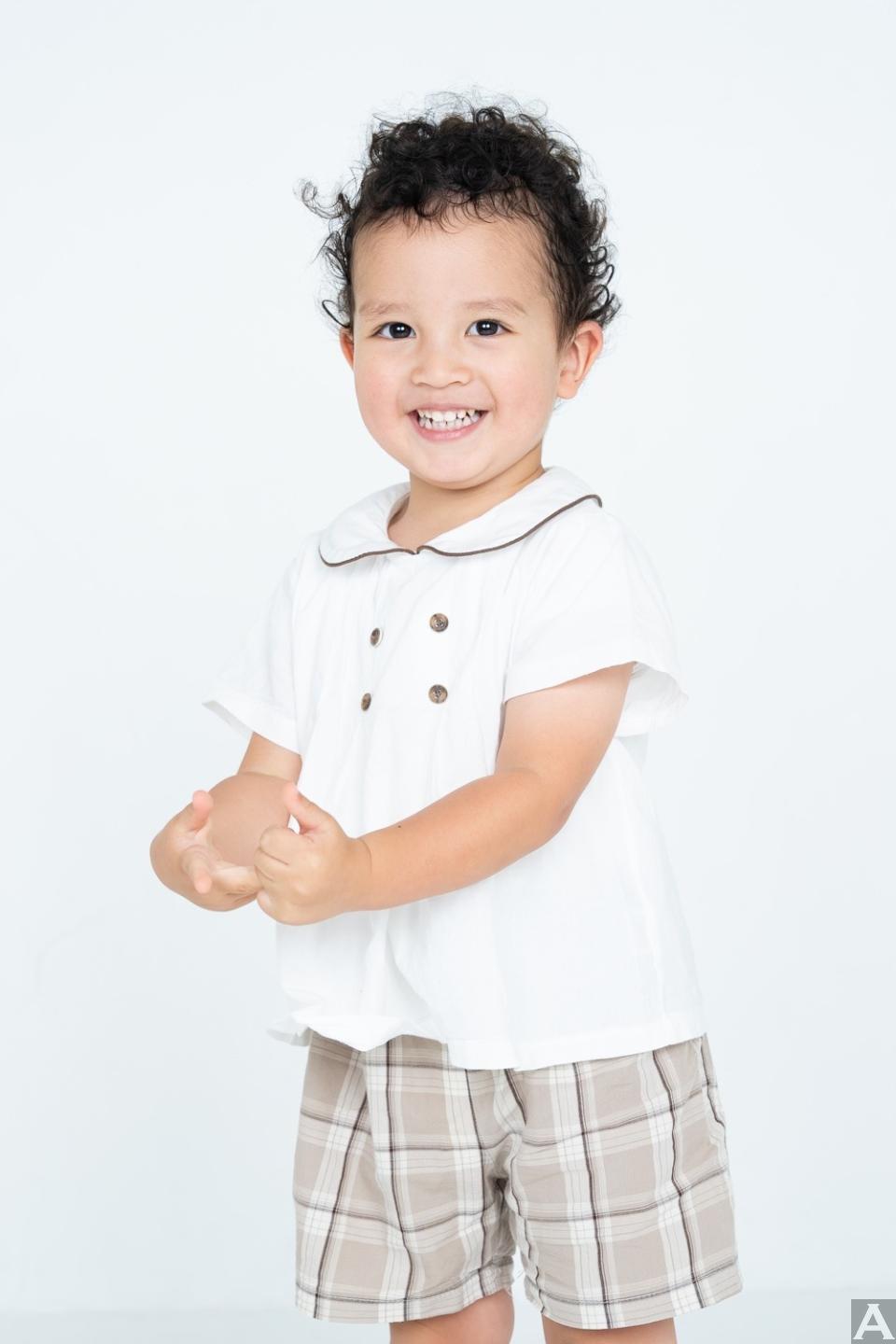 東京外国人モデル事務所アクアモデル所属のベビーモデルのアレン