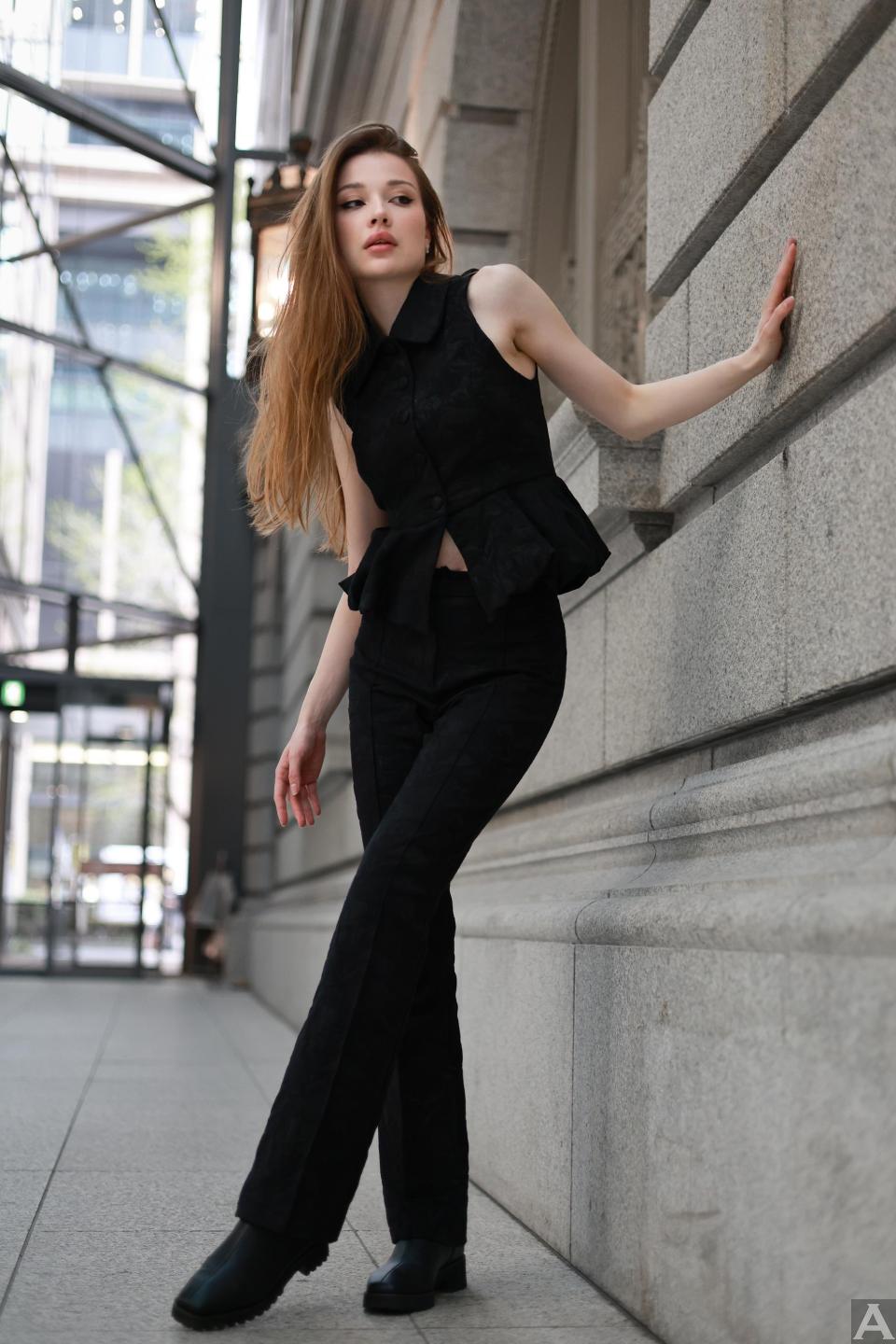 東京外国人モデル事務所アクアモデル所属の白人モデルのダイアナ