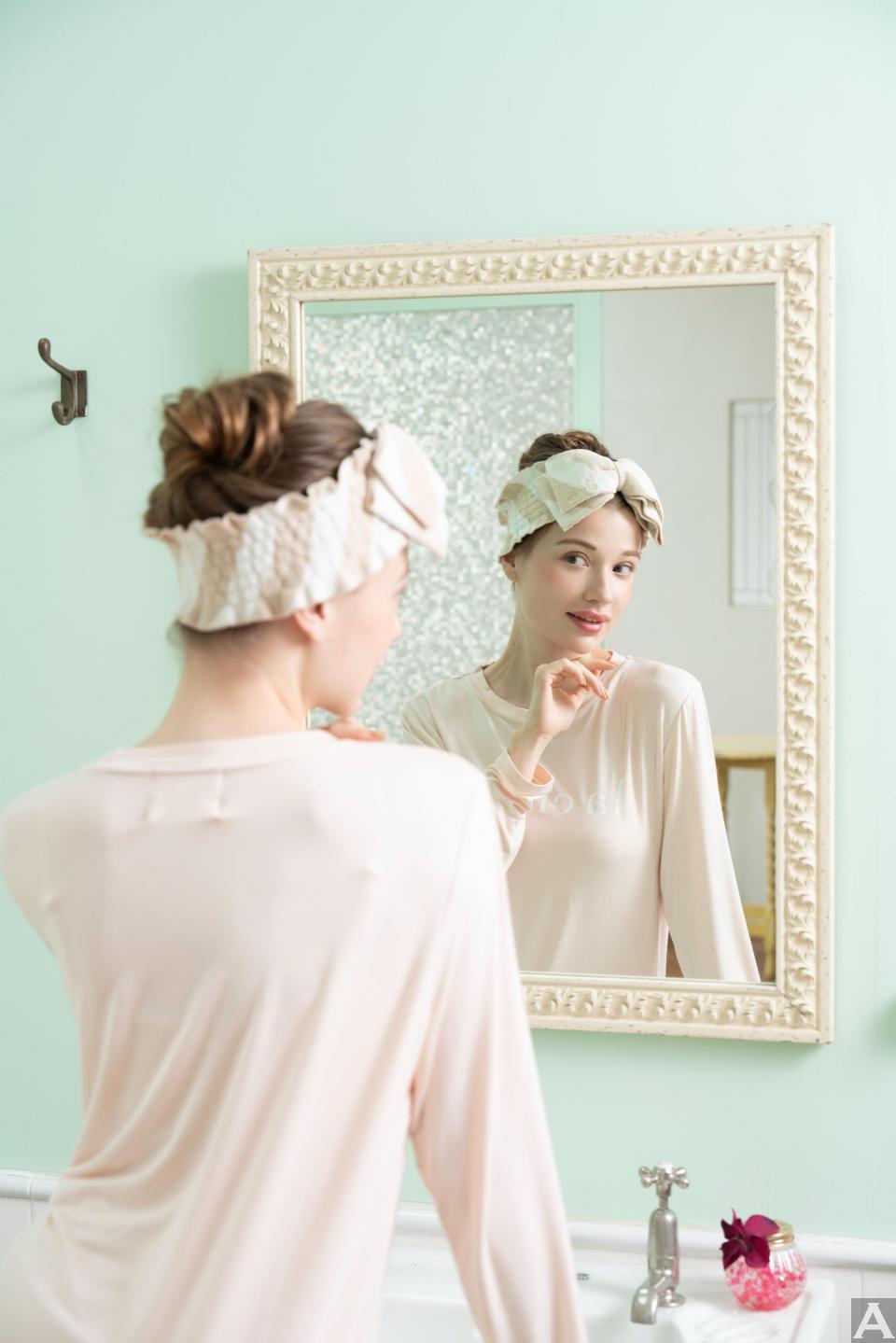 東京外国人モデル事務所アクアモデル所属の白人モデルのダイアナ