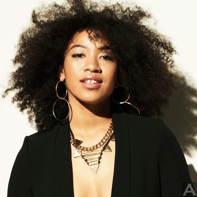 東京外国人モデル事務所アクアモデルのハーフモデルアイーサ