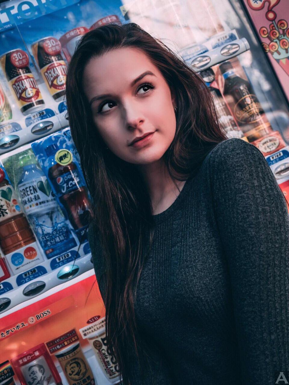 東京　外国人　モデル事務所