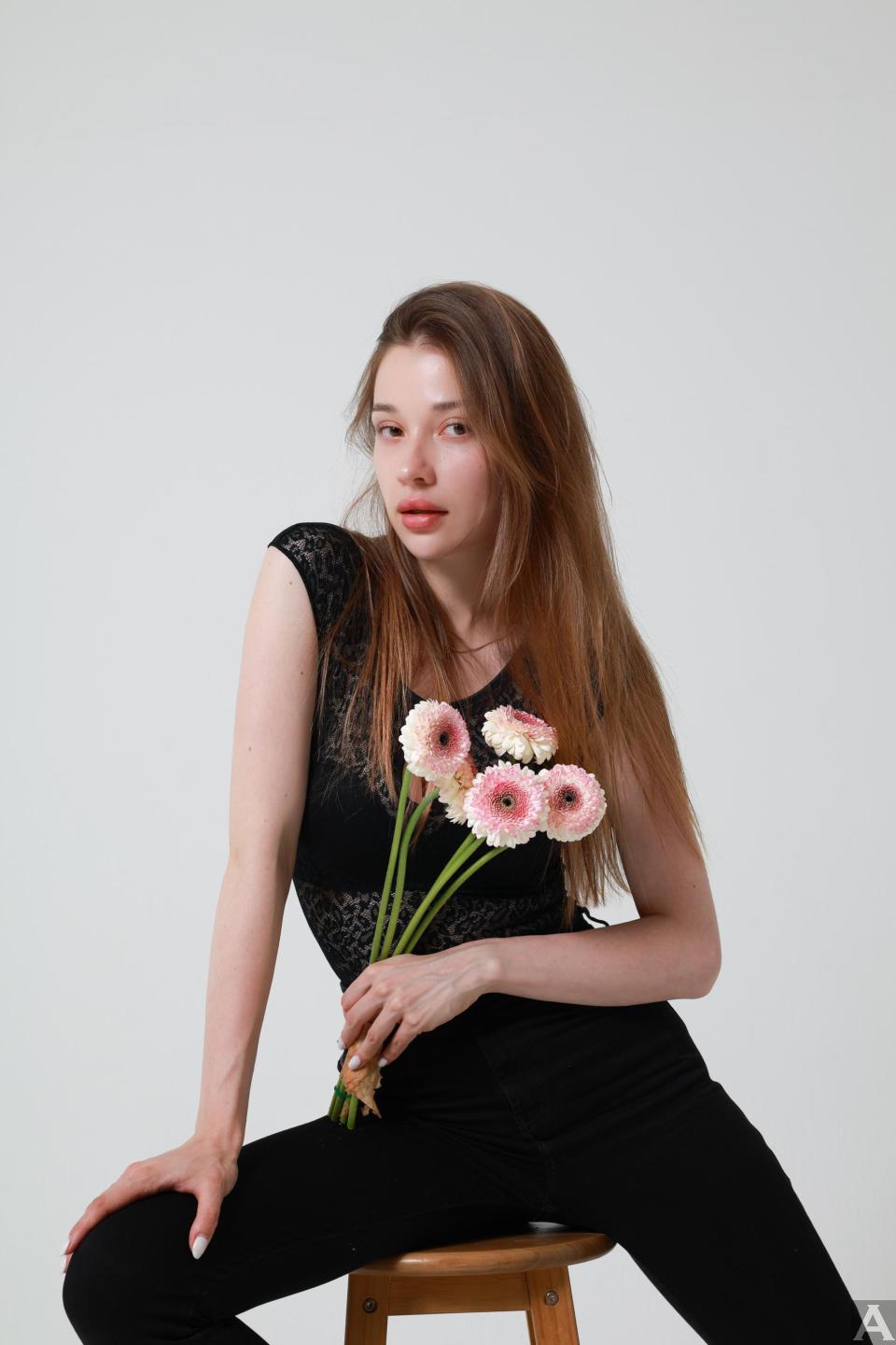 東京外国人モデル事務所アクアモデル所属の白人モデルのダイアナ