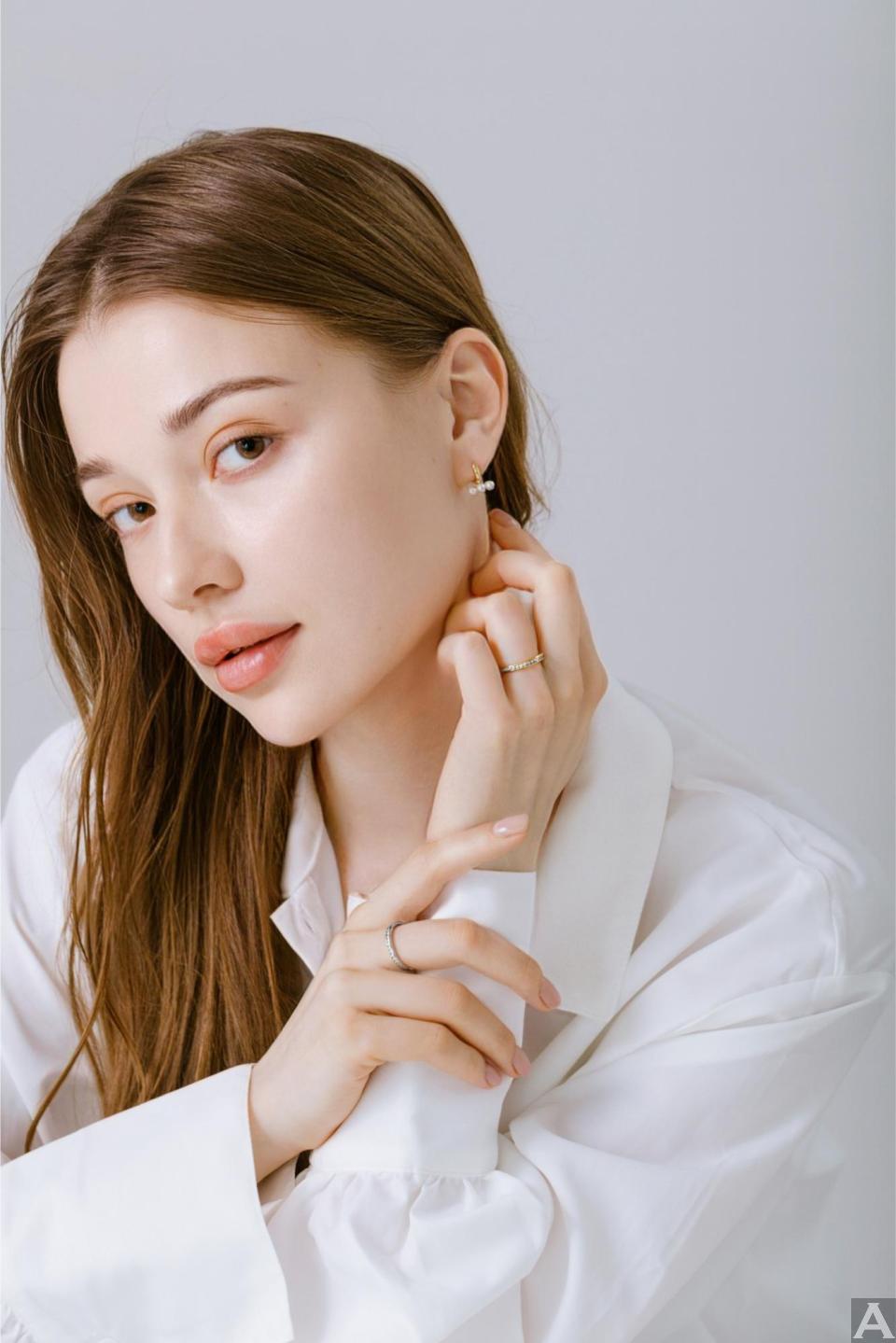 東京外国人モデル事務所アクアモデル所属の白人モデルのダイアナ