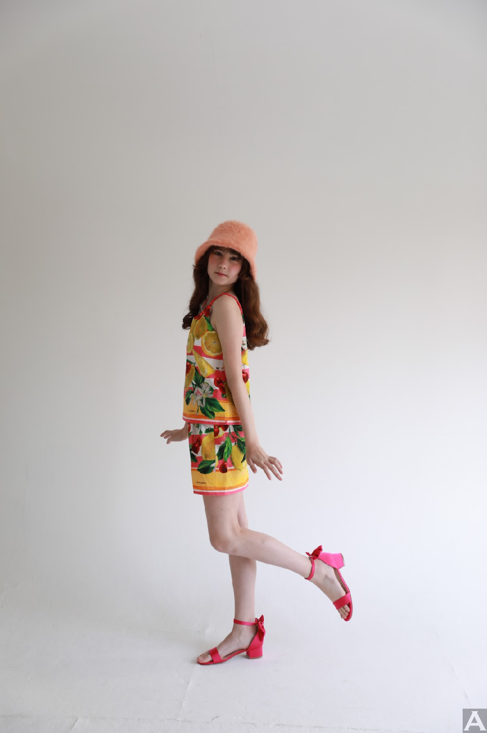 東京外国人モデル事務所アクアモデル所属の白人モデルのヴィッキー