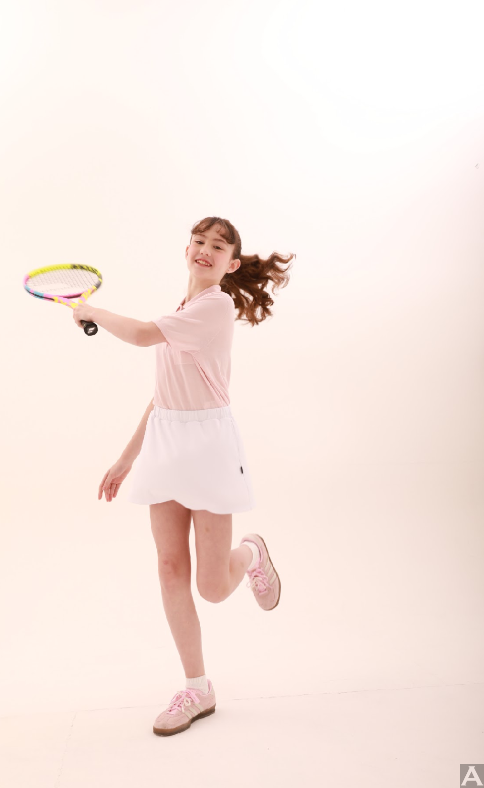 東京外国人モデル事務所アクアモデル所属の白人モデルのヴィッキー