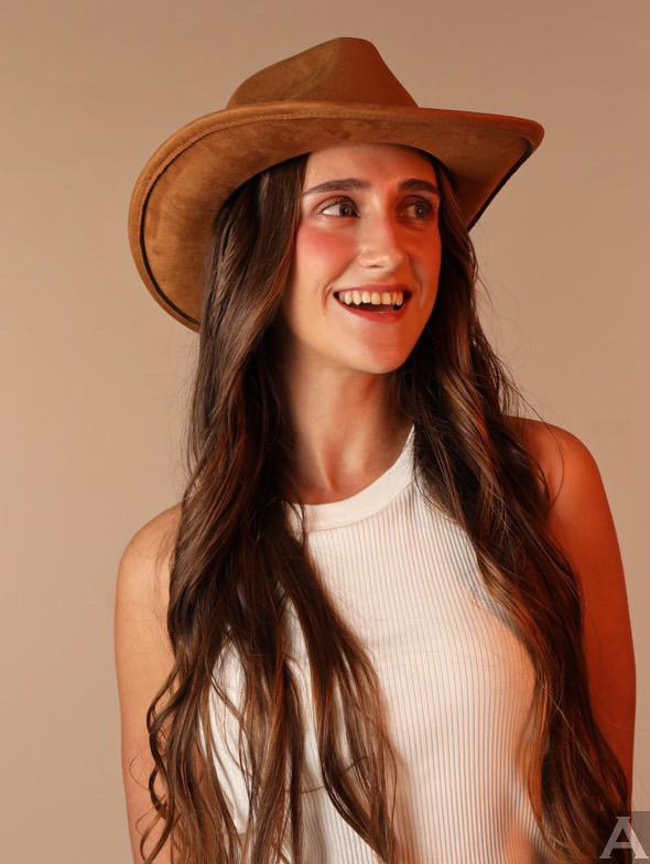 東京外国人モデル事務所アクアモデル所属の白人モデルのカテリーナ