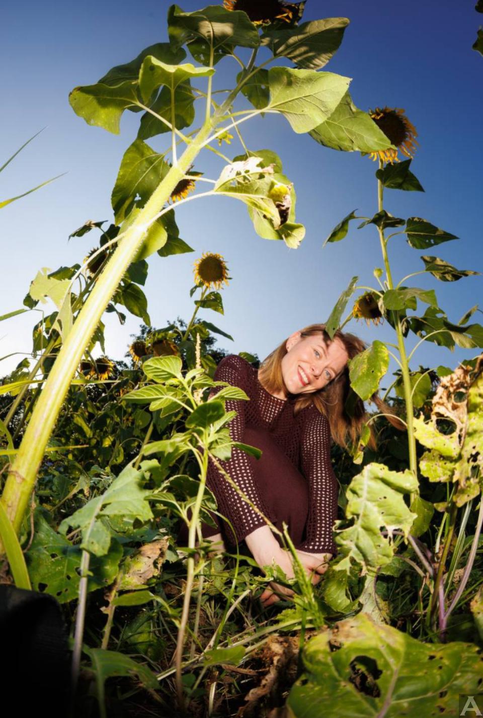 東京外国人モデル事務所アクアモデル所属の白人モデルのリリー