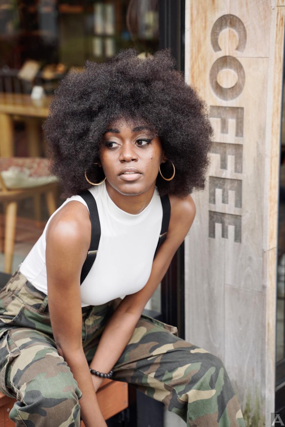 東京外国人モデル事務所アクアモデルの黒人モデルキラ