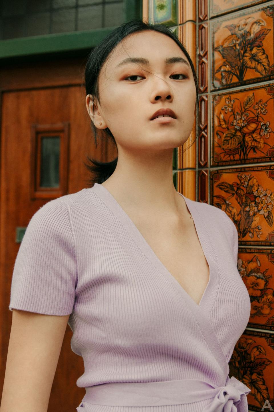 東京外国人モデル事務所アクアモデルのアジア人モデルエミリー