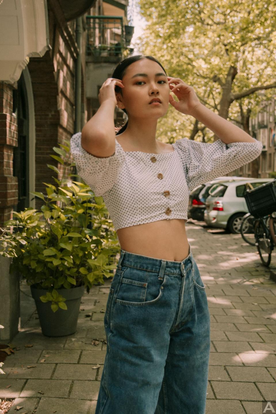 東京外国人モデル事務所アクアモデルのアジア人モデルエミリー