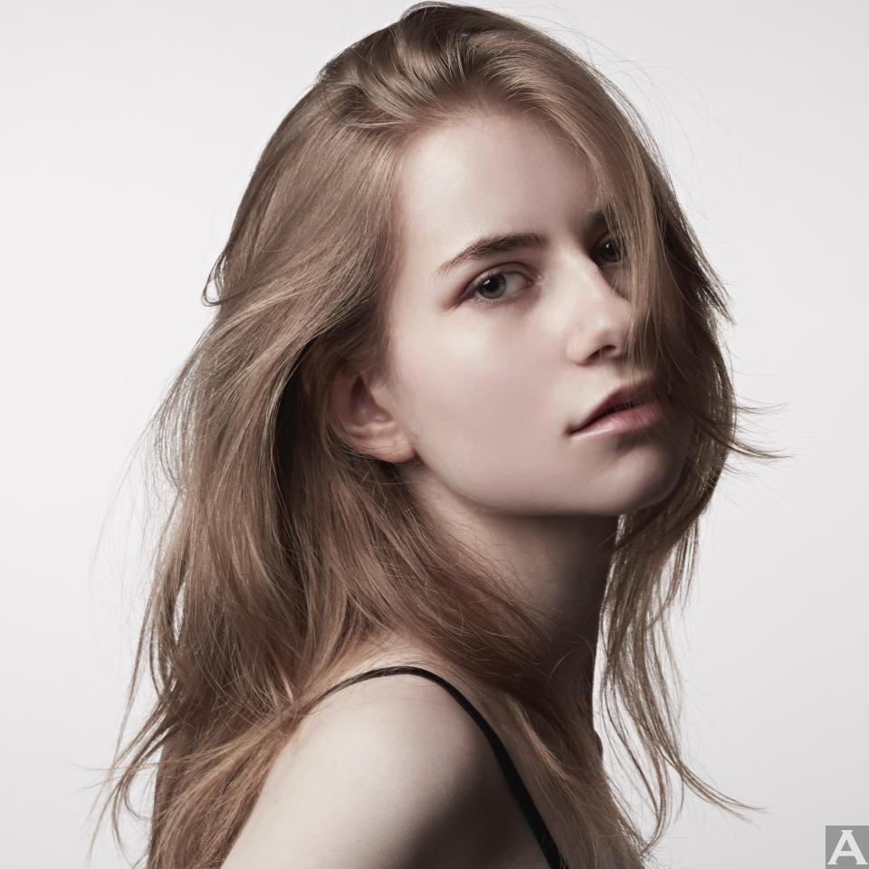 東京外国人モデルアクアモデルの白人モデルエレーナ