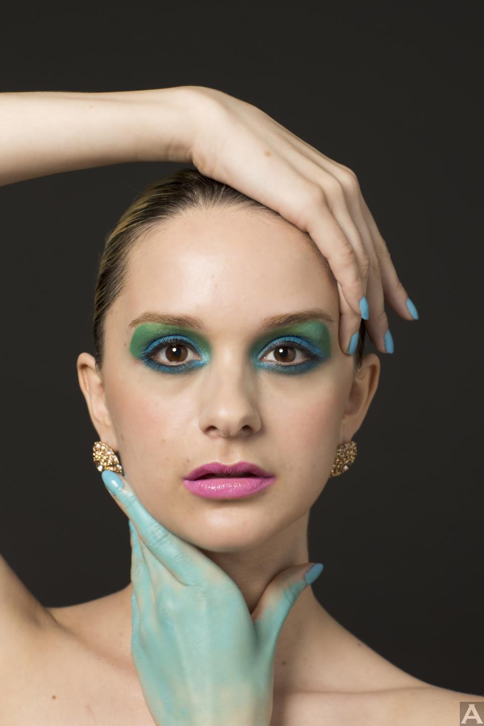 東京　外国人　モデル事務所