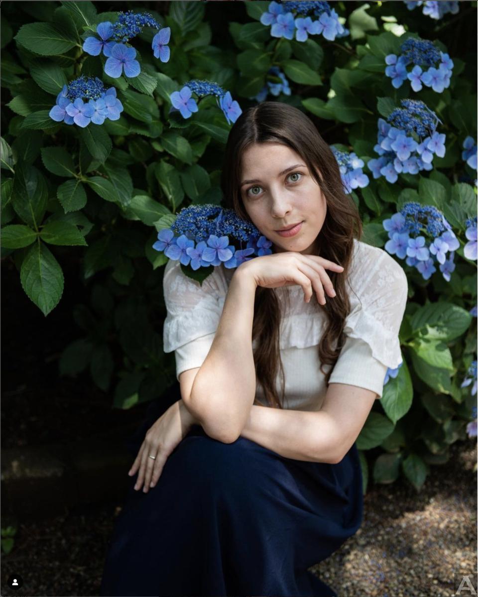 東京外国人モデル事務所アクアモデル所属白人モデルのエミリア