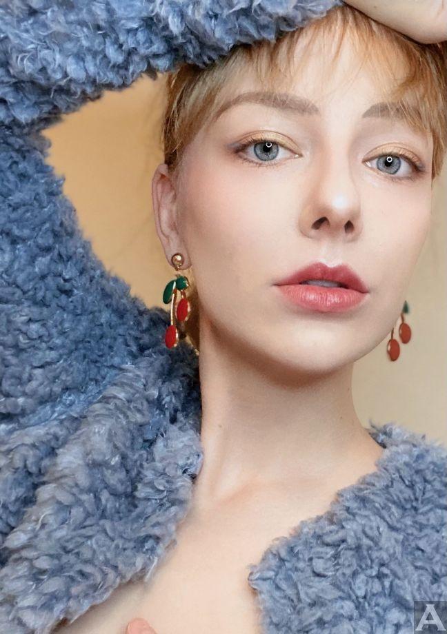 東京外国人モデル事務所アクアモデルの白人モデルキャサリン