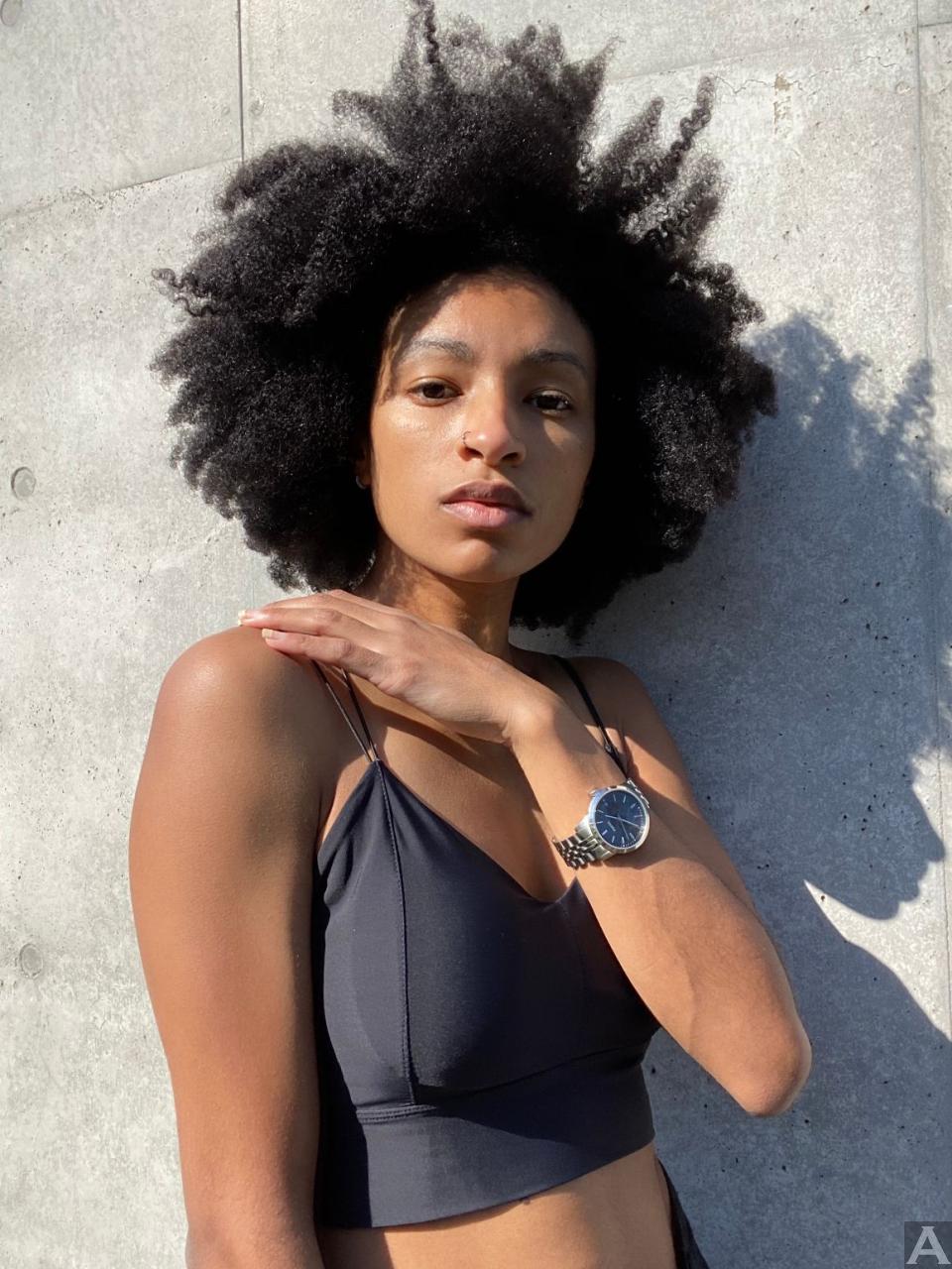 東京外国人モデル事務所アクアモデルの黒人モデルクロエ