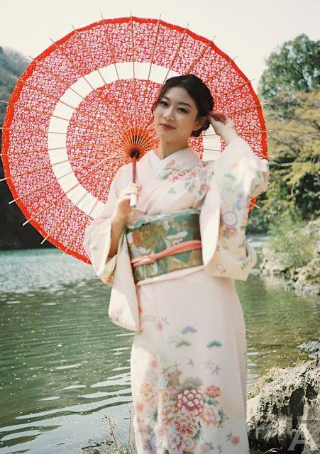 東京外国人モデル事務所アクアモデルのアジア人モデルブルー