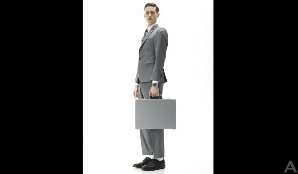 東京　外国人　モデル事務所　アクアモデル　ファッション　白人 ポール