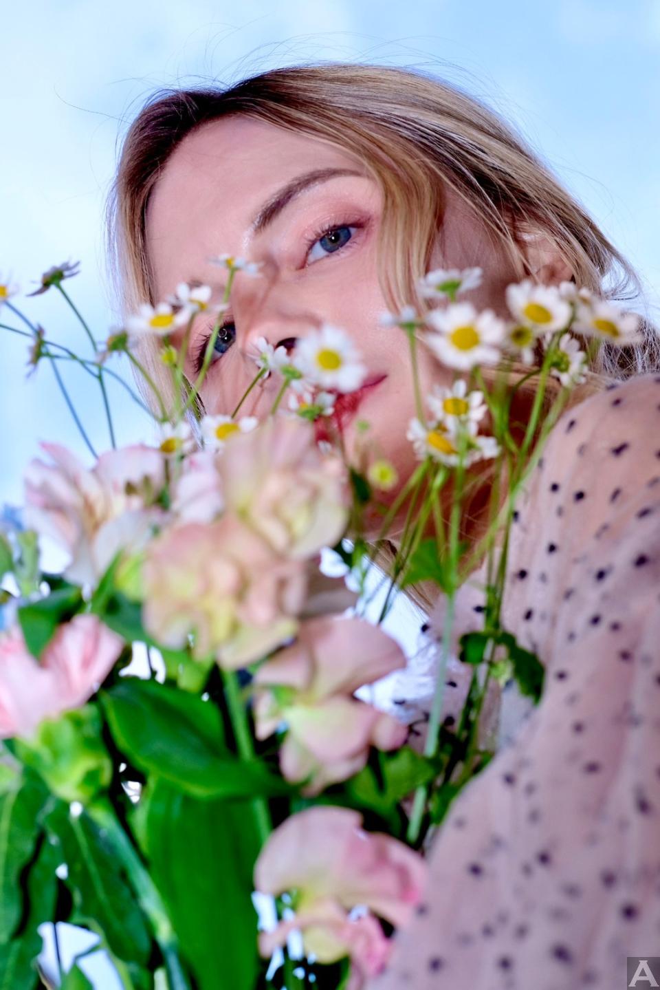 東京外国人モデル事務所アクアモデルの白人モデルソフィー