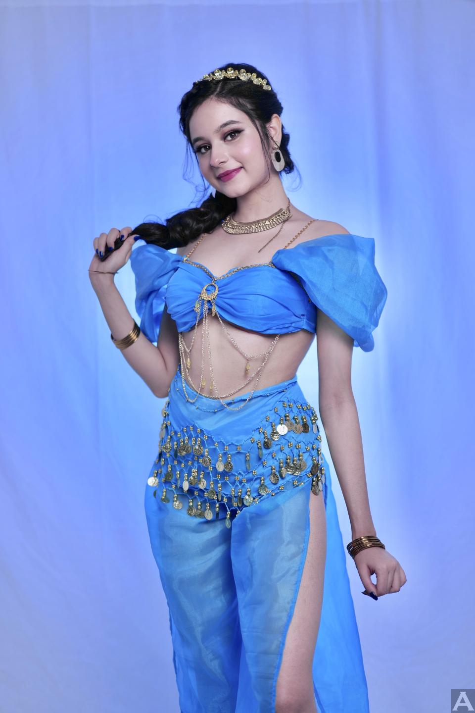 東京外国人モデル事務所アクアモデルのインド人モデルチューリップ