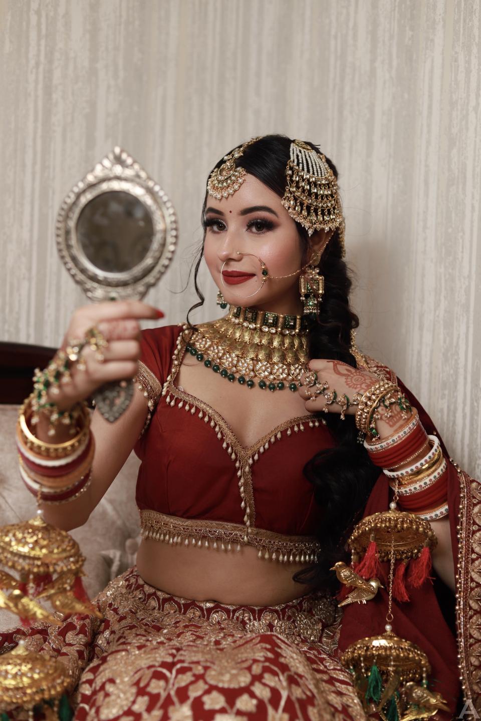 東京外国人モデル事務所アクアモデルのインド人モデルチューリップ