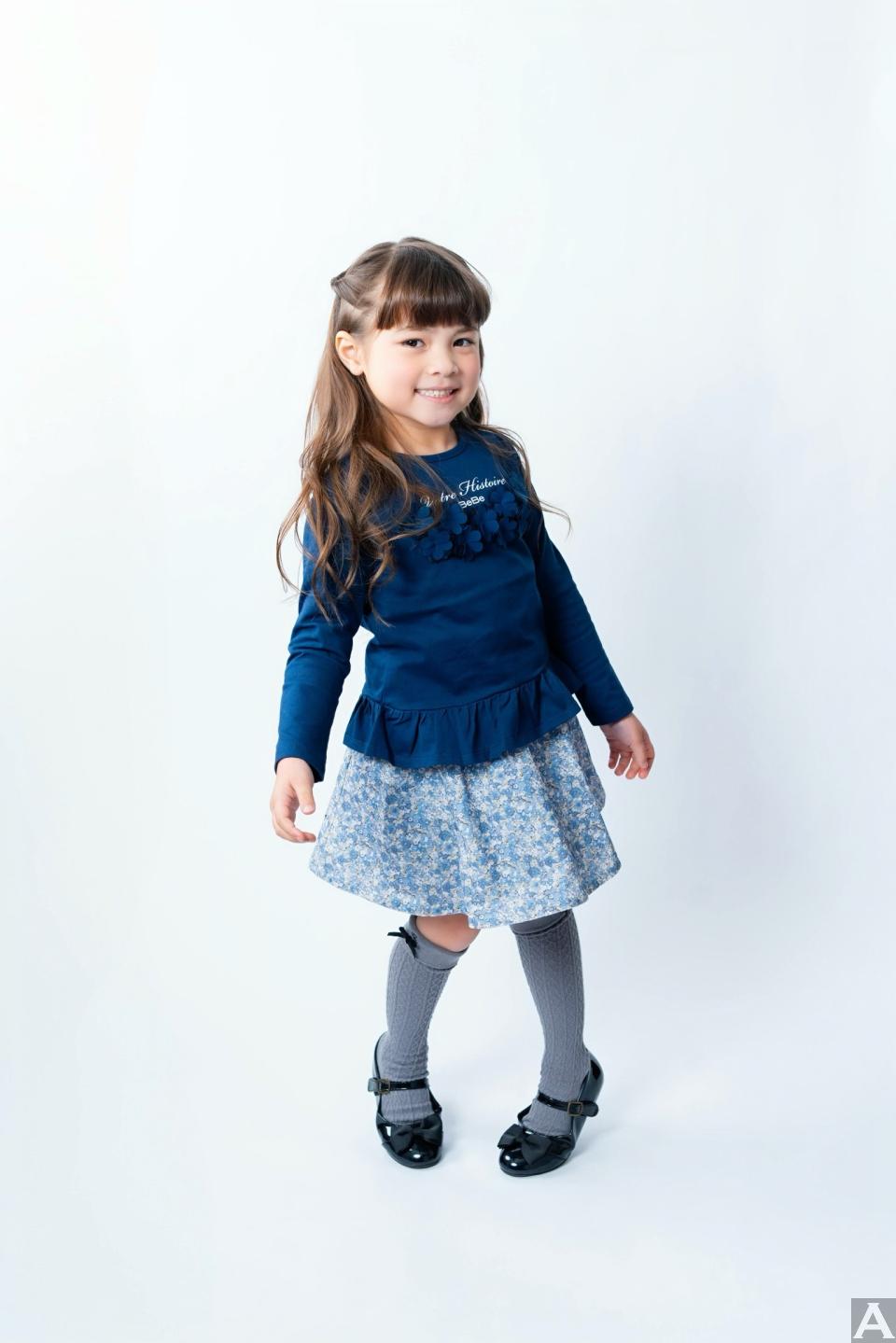 東京外国人モデル事務所アクアモデル所属のキッズモデルのエミリー