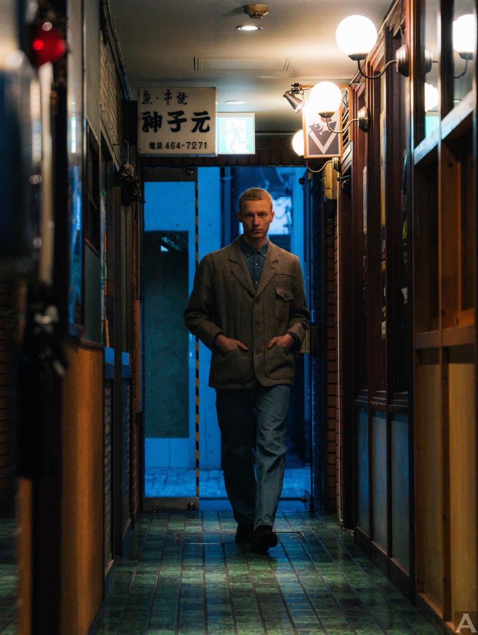 東京外国人モデル事務所アクアモデルの白人男性モデルミカエル