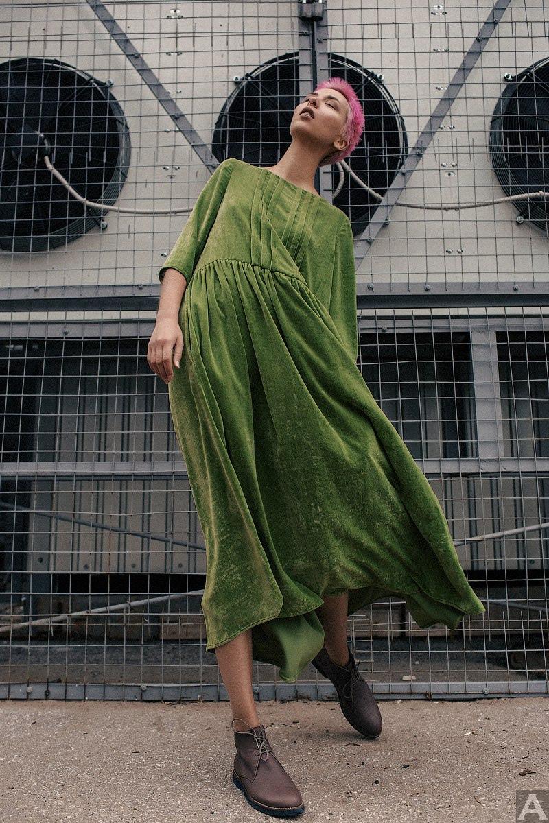 東京外国人モデル事務所アクアモデルの白人モデルアニー