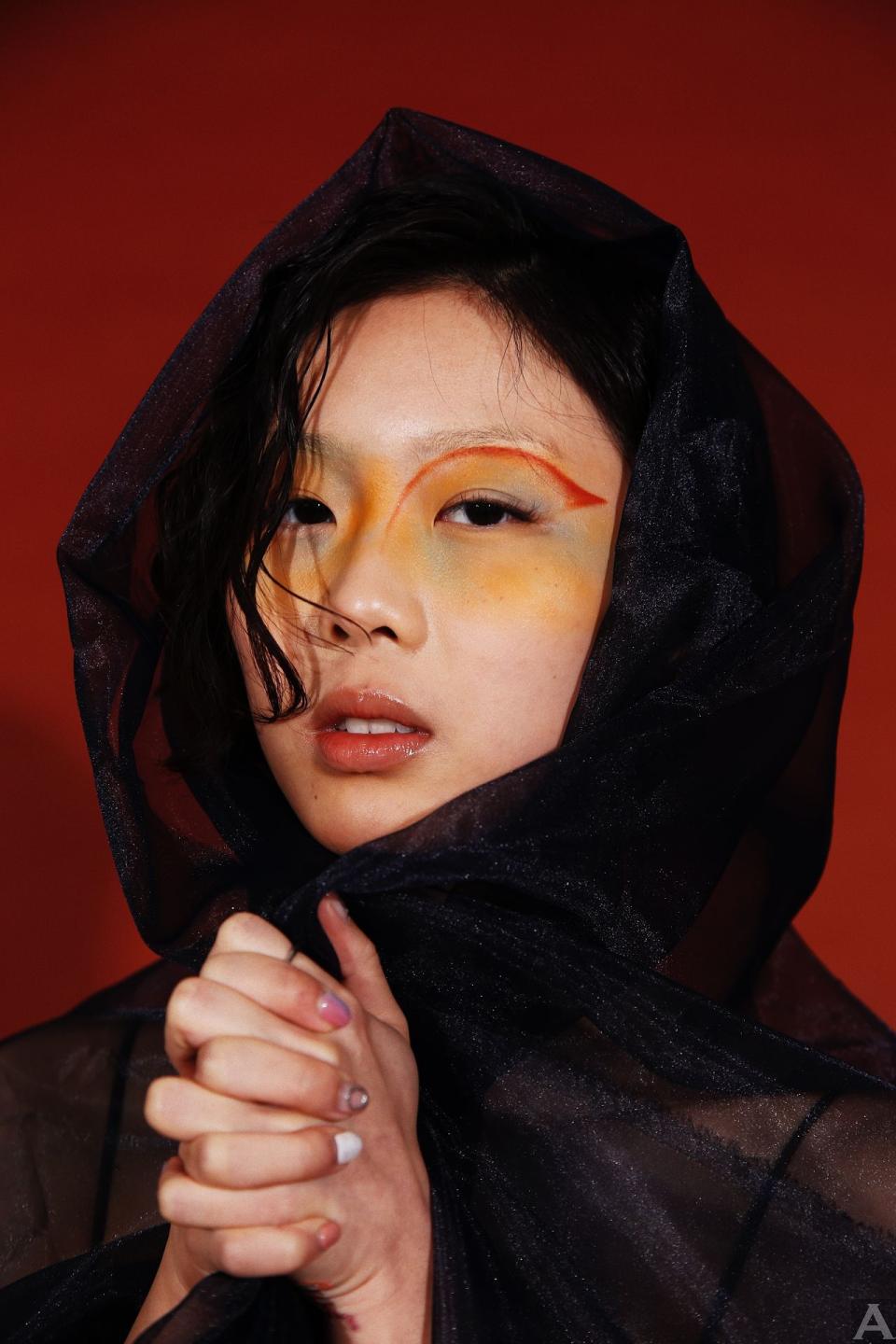 東京外国人モデル事務所アクアモデルのアジア人モデルブルー