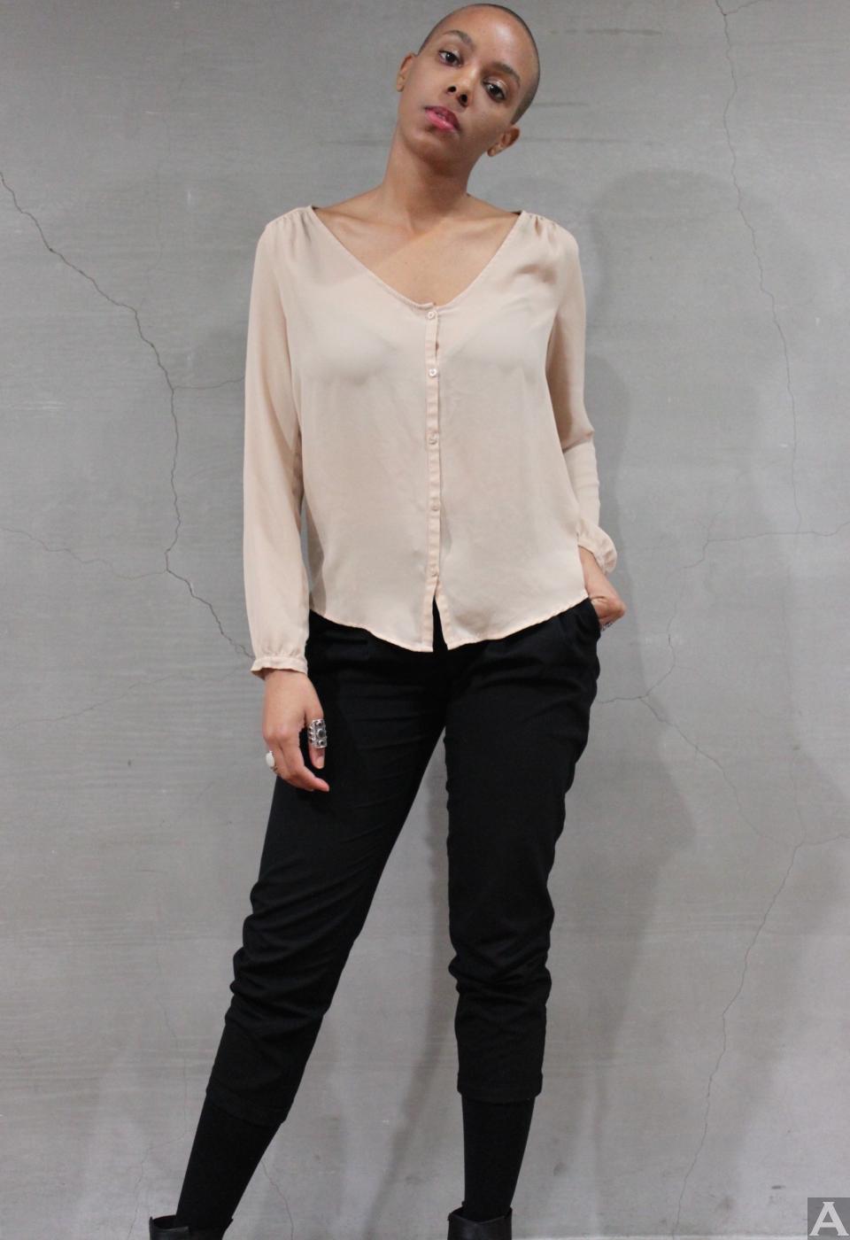 東京　外国人モデル　外国人モデル事務所 　アクアモデル  黒人 ファッション　ドラマ　ナレーター　エイジア