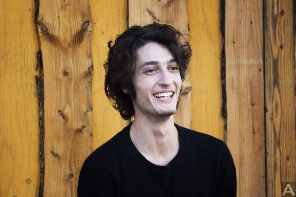 東京外国人モデル事務所アクアモデルの白人男性モデルニール