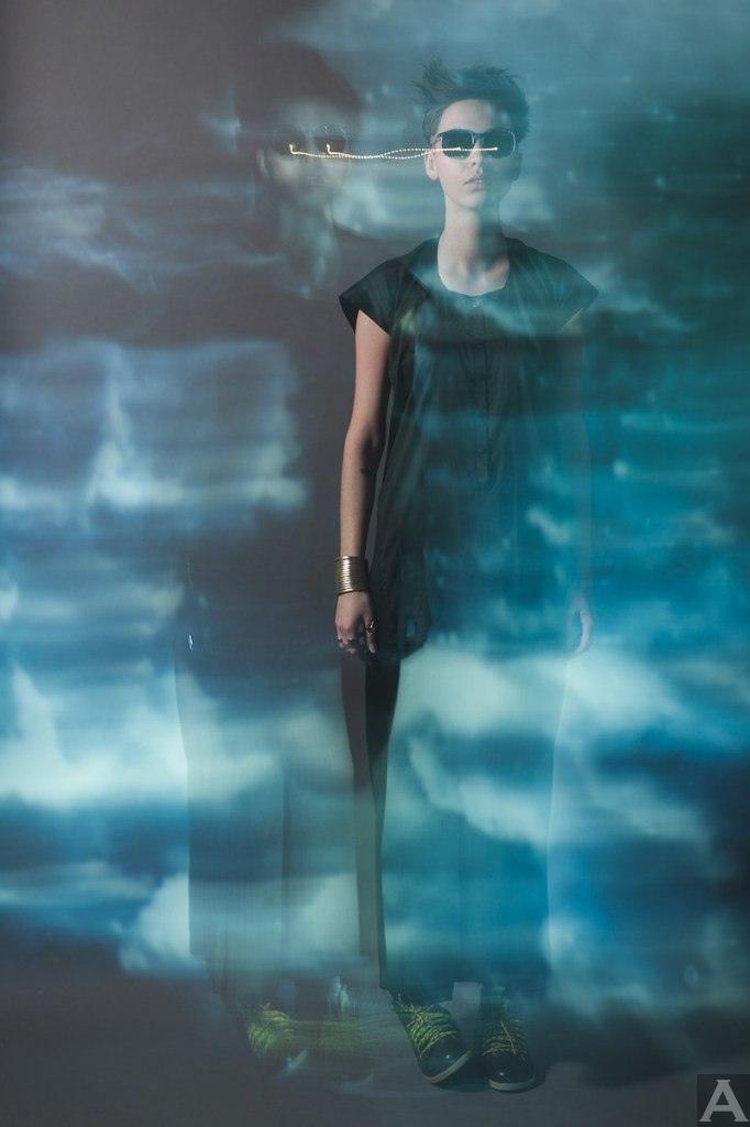 東京外国人モデル事務所アクアモデルの白人モデルアニー