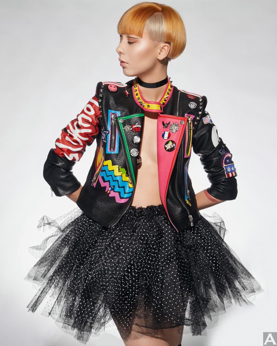 東京外国人モデル事務所アクアモデルの白人モデルアニー