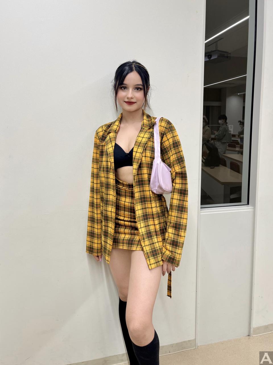 東京外国人モデル事務所アクアモデルのインド人モデルチューリップ