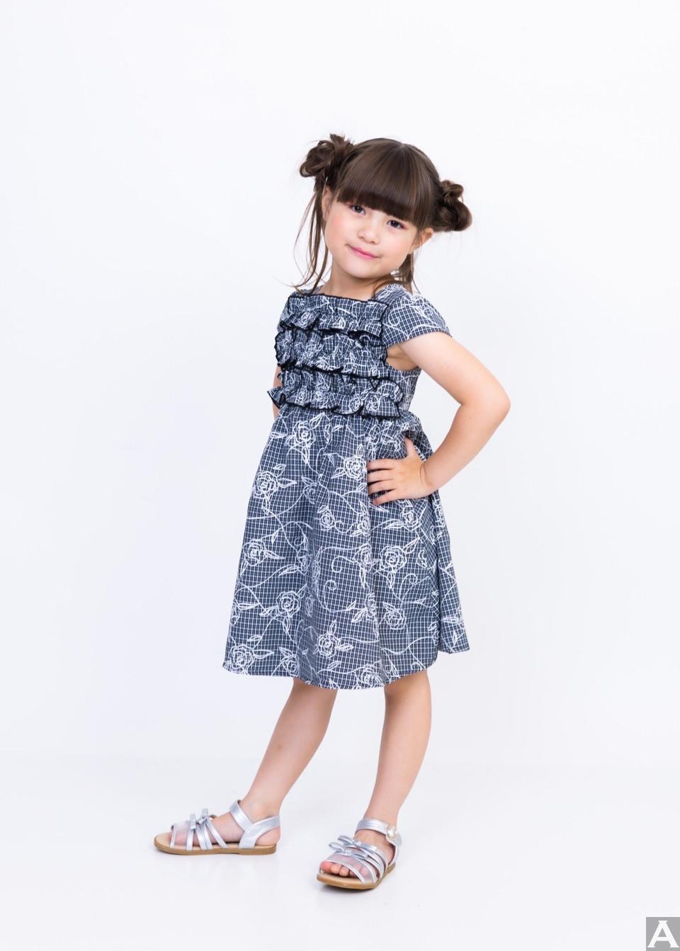 東京外国人モデル事務所アクアモデル所属のキッズモデルのエミリー