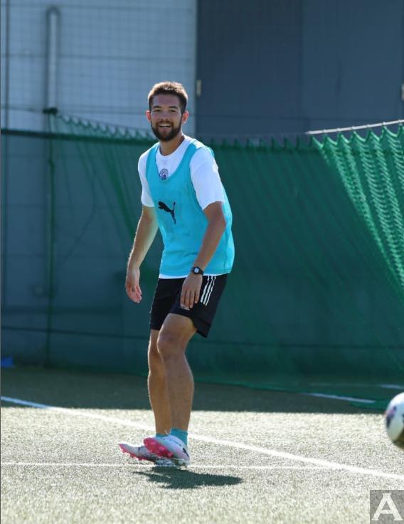 東京外国人モデル事務所アクアモデル所属のハーフモデルのレオン