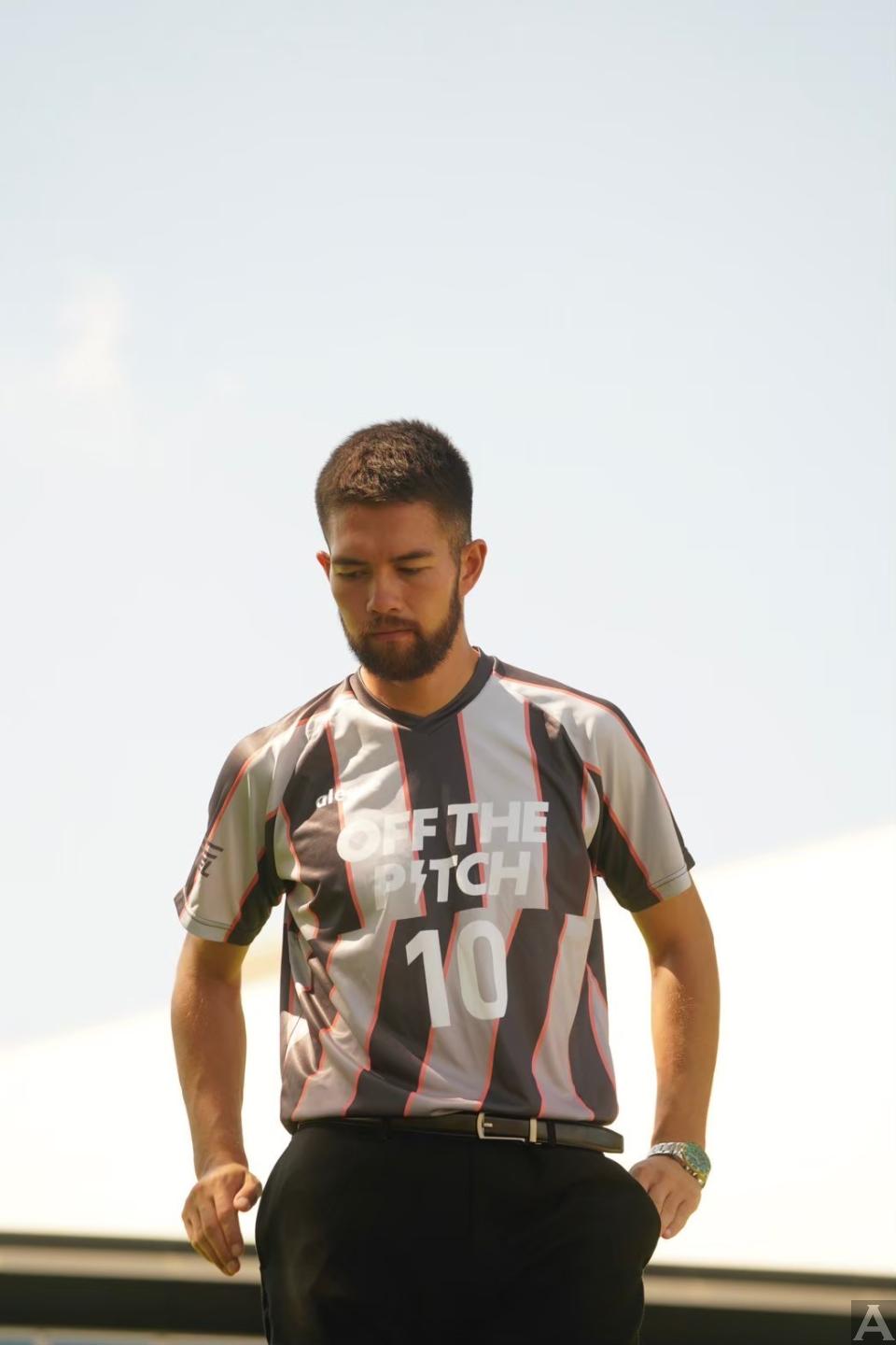 東京外国人モデル事務所アクアモデル所属のハーフモデルのレオン