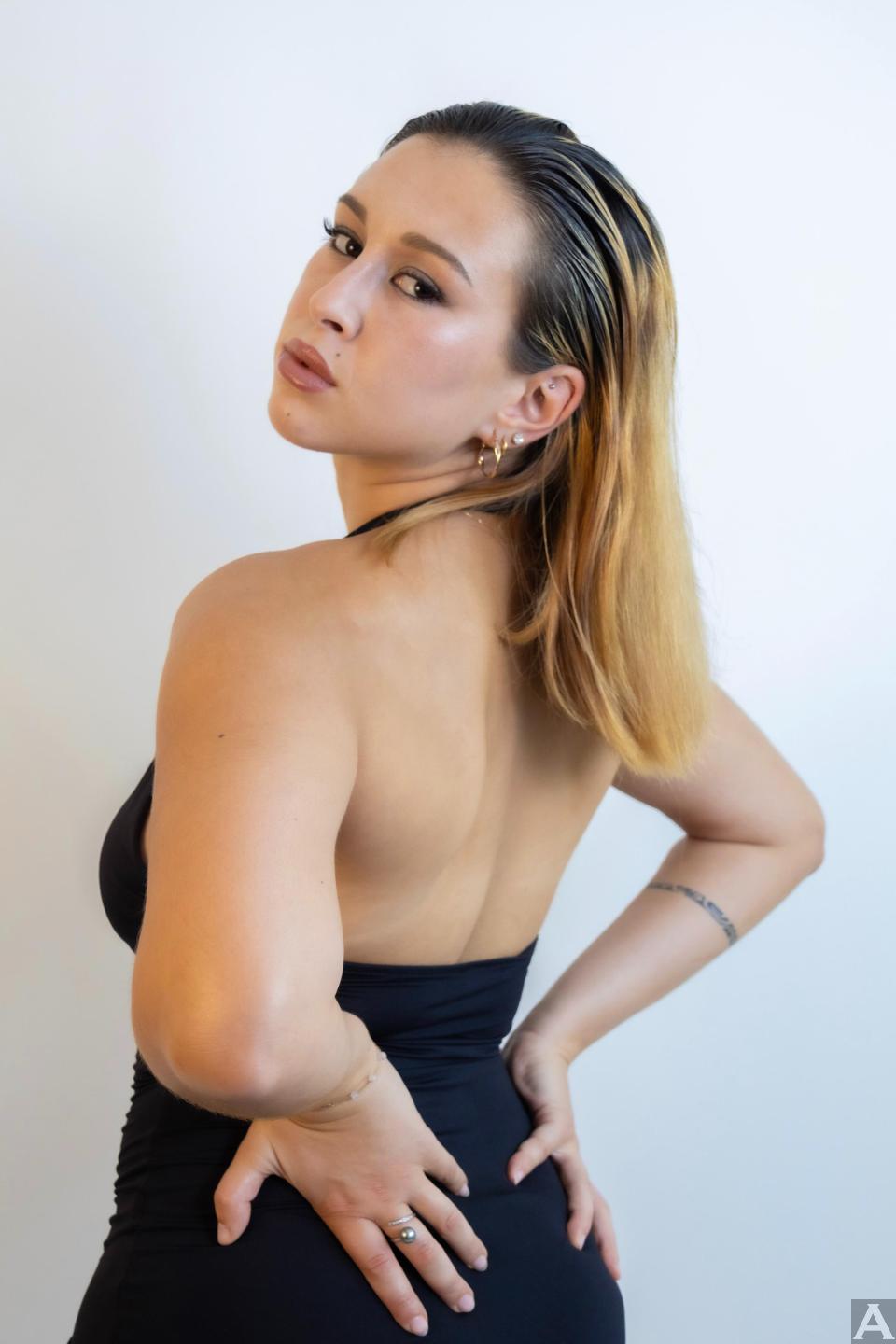 東京外国人モデル事務所アクアモデル所属のアラビックモデルのキャンデス