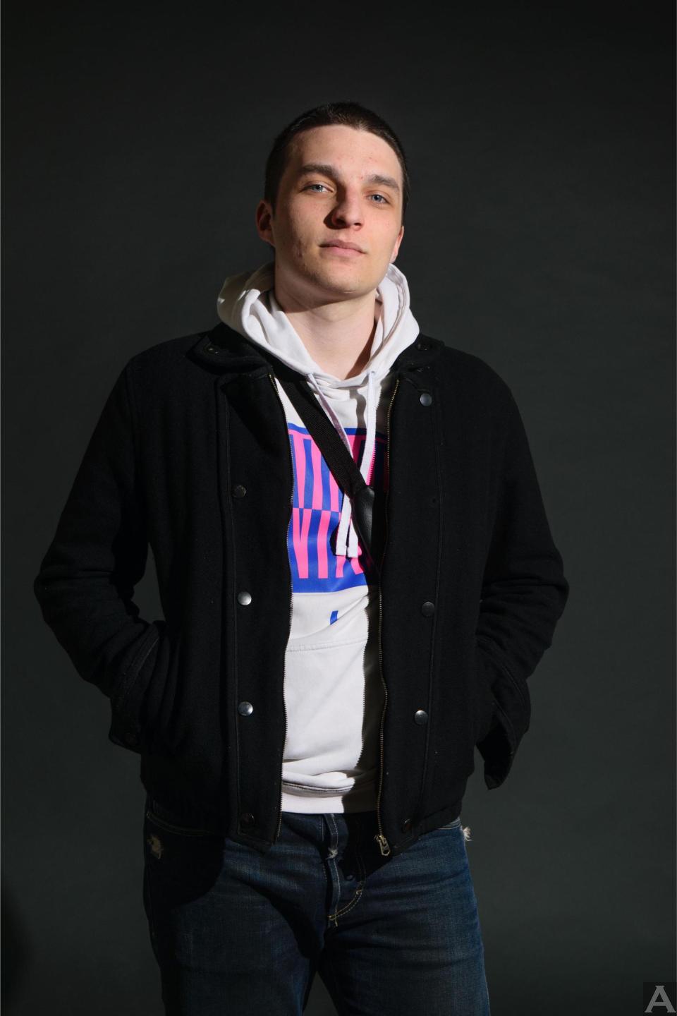 東京外国人モデル事務所アクアモデル所属のヒスパニックモデルのマヌ