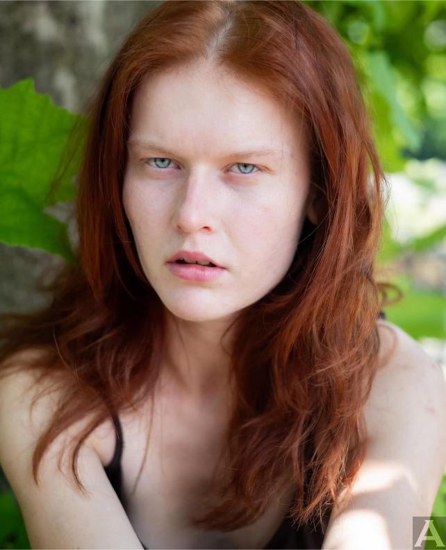 東京外国人モデル事務所アクアモデル所属の白人モデルのサバ