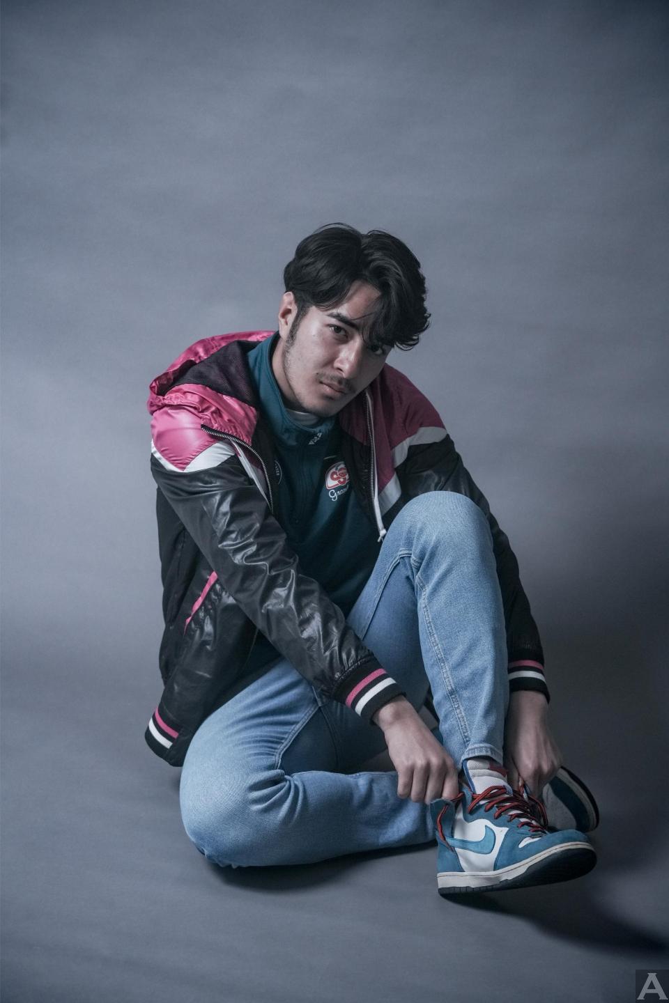 東京外国人モデル事務所アクアモデル所属のハーフモデルのアーロン