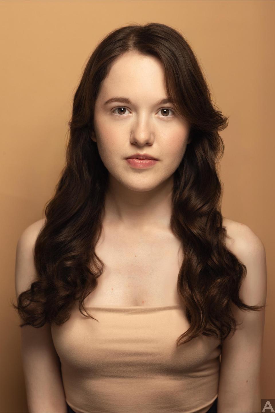 東京外国人モデル事務所アクアモデル所属の白人モデルのパイパー