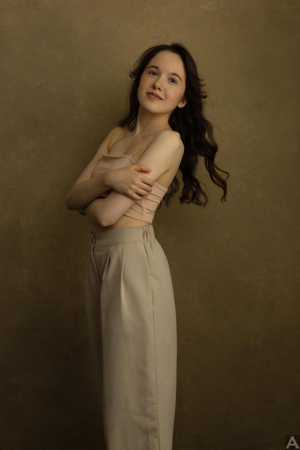 東京外国人モデル事務所アクアモデル所属の白人モデルのパイパー